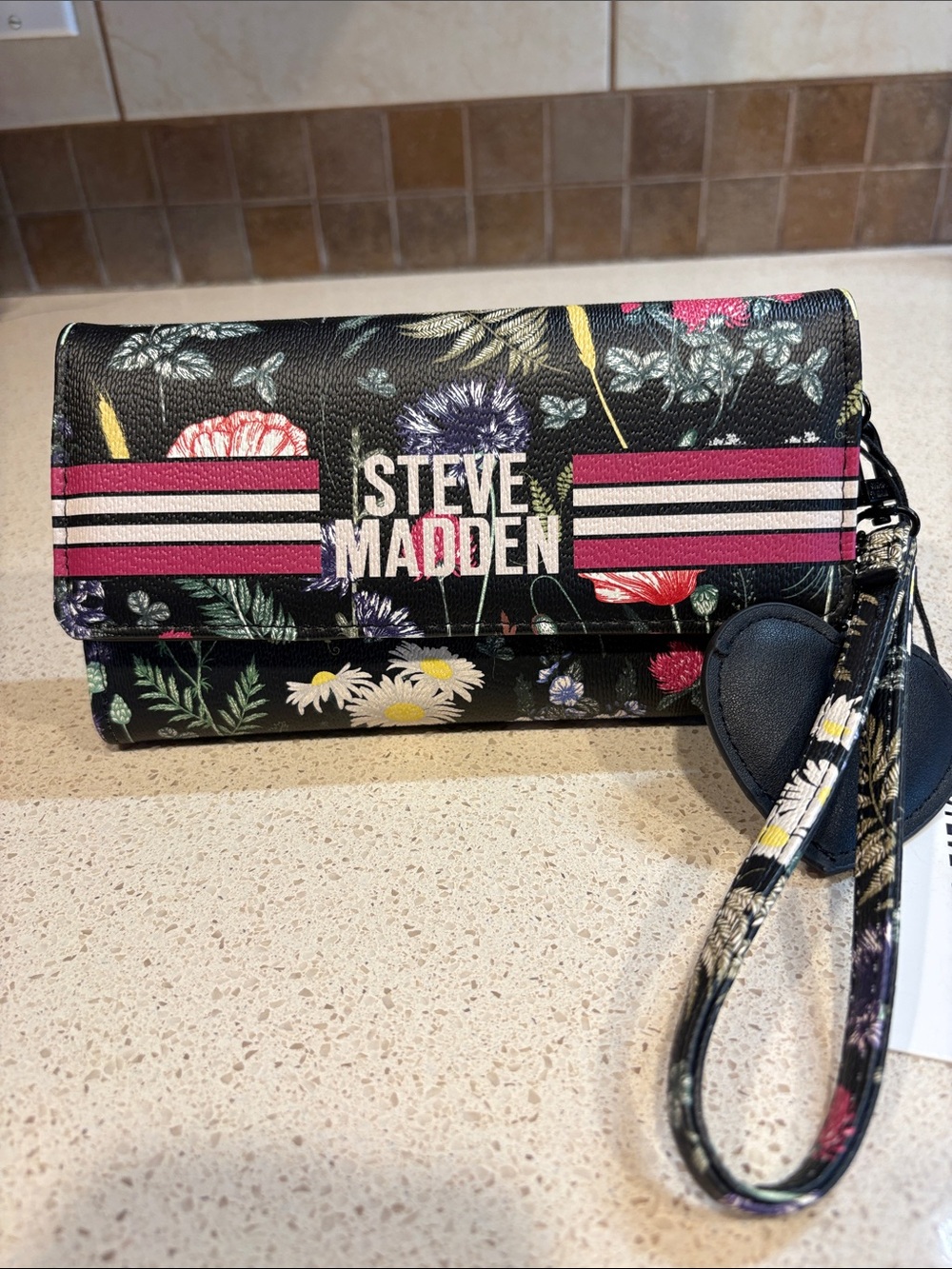 Steve Madden NWT  Vegan Leather Black Floral Wristlet or Wallet MSRP $54